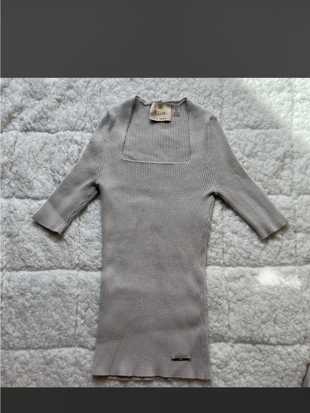 Elie Tahari Light Gray Ribbed Square-Neck Sweater